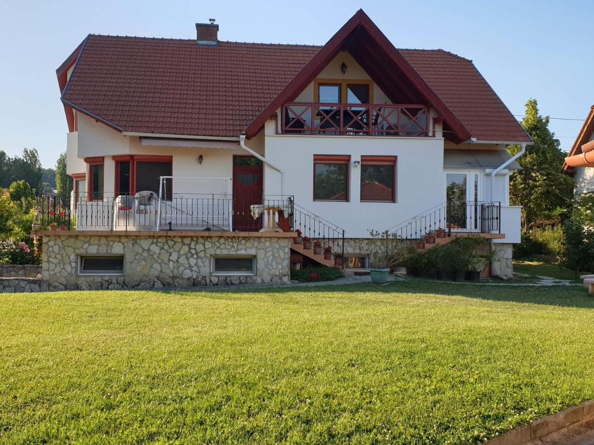 Rege Apartman Alsóörs Dış mekan fotoğraf