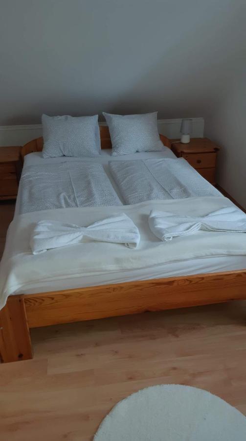 Rege Apartman Alsóörs Dış mekan fotoğraf