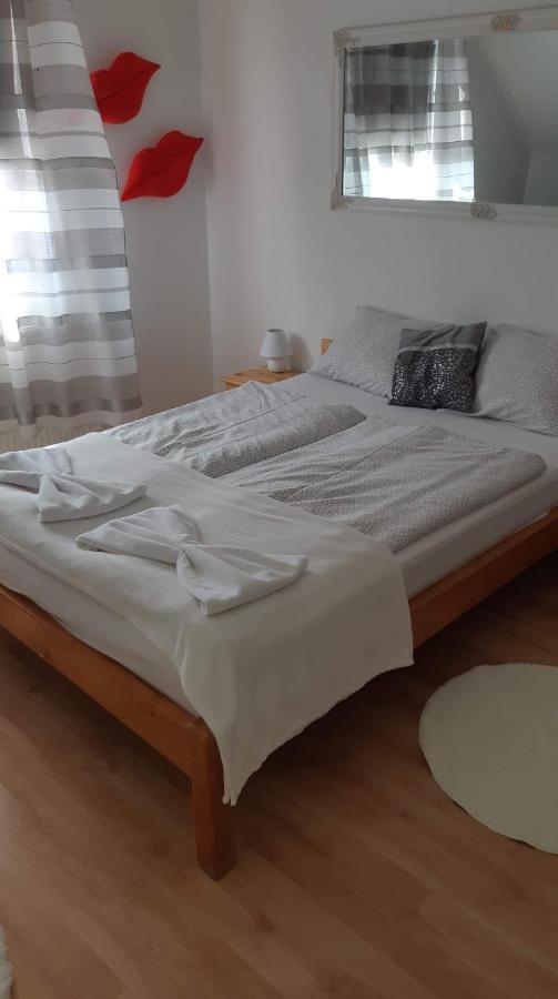 Rege Apartman Alsóörs Dış mekan fotoğraf