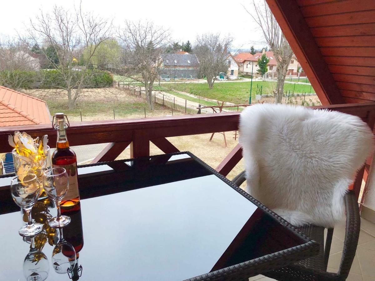 Rege Apartman Alsóörs Dış mekan fotoğraf